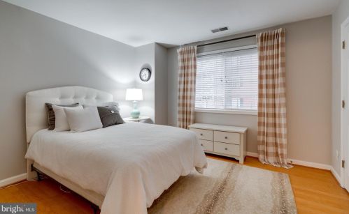 5262 Maris Ave, Alexandria VA exterior