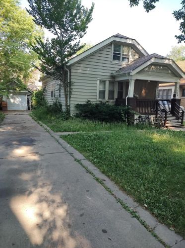 3529 39th St, Milwaukee WI  53216-3413 exterior