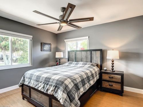 4039 Mohawk Pl, Naples FL 34112-6748 exterior