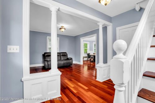 308 Monmouth Rd, West Long Branch NJ 07764-1028 exterior