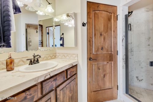 34226 5 Ave, Phoenix AZ 85003-2524 exterior