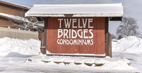 4035 84th St, Milwaukee WI 53228-2335 exterior