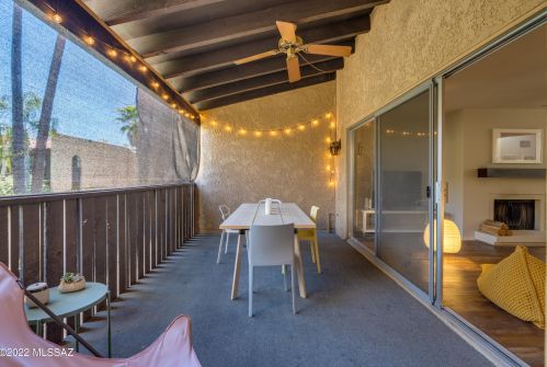 556 Dodge Blvd, Tucson AZ  85716-5162 exterior