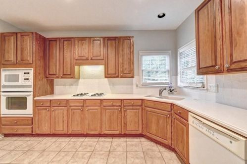 4740 Eagles Rdg Loop, Lithonia GA 30038-3538 exterior