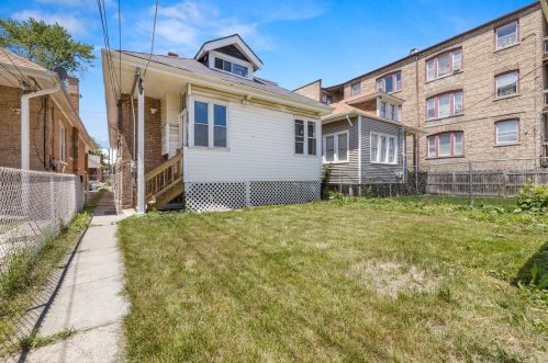 8009 Bishop St, Chicago IL 60620-3852 exterior