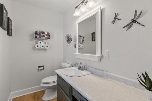 1605 Tarragon Dr, Madison WI  53716-1858 exterior