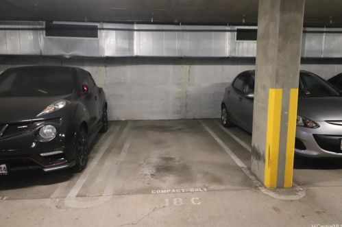 1441 Piikoi St, Honolulu HI 96822-4086 exterior