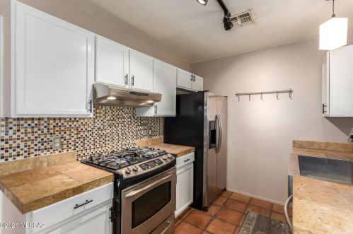 4845 2nd St, Tucson, AZ 85711-1206