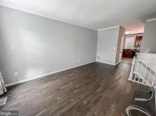 8517 Towne Manor Ct, Alexandria VA  22309-4504 exterior