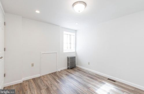 1323 Clarion St, Philadelphia PA 19148-2917 exterior