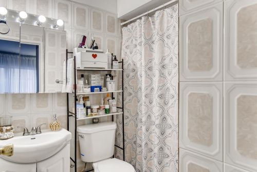 8629 Foster Ave, Chicago IL  60656-3080 exterior