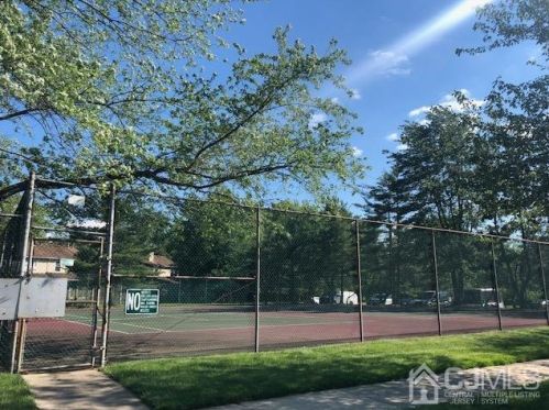 388 Rittenhouse Ct, New Brunswick NJ 08902-3536 exterior