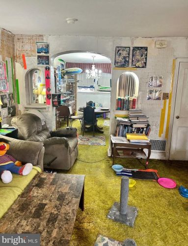 1236 Greeby St, Philadelphia, PA 19111-5525