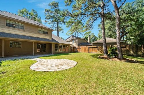 2706 Frst Gdn Dr, Humble TX 77345-1418 exterior