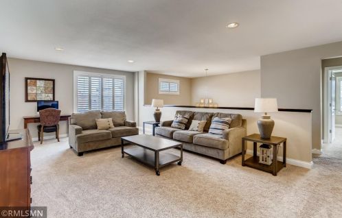 1710 Bluewater Ln, Saint Paul MN 55129-6236 exterior