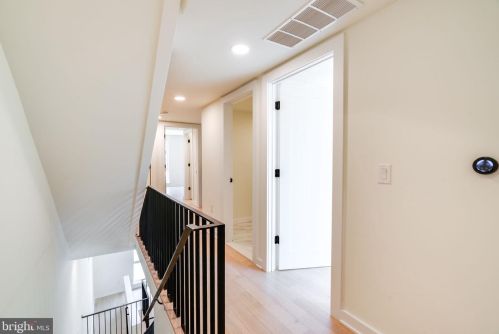 959 Marshall St, Philadelphia PA 19122 exterior