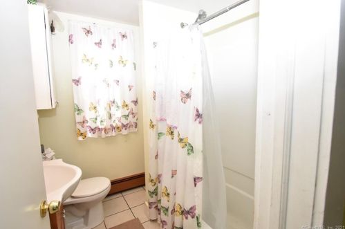 27 Thorniley St, New Britain CT 06051-1639 exterior