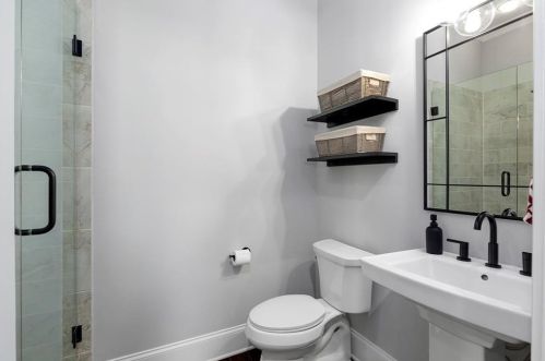 112 Clay St, Atlanta GA  30317-2119 exterior