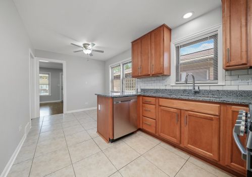 9623 Parnell Ave, Chicago IL 60628-7453 exterior