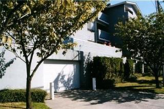 10730 Greenwood Ave, Seattle WA  98133-8787 exterior