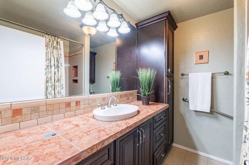 168 Randolph Way, Tucson AZ  85716-5831 exterior