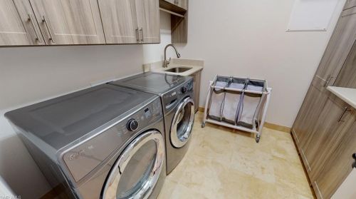 2753 Crystal Way, Naples FL 34119-8676 exterior