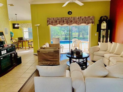 4413 Alsace Ave, Fort Pierce FL 34983-8337 exterior