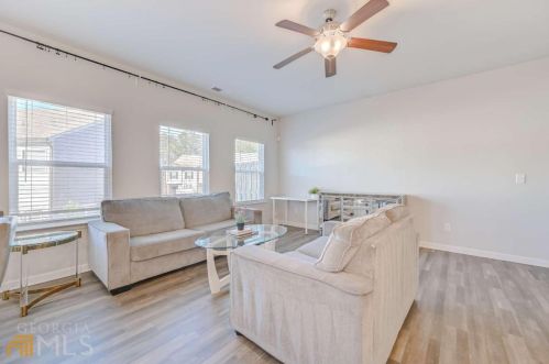 4933 Lower Elm St, Atlanta GA 30349-1677 exterior