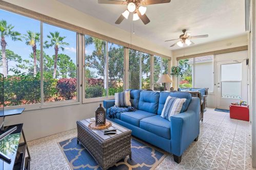 592 Cortina Ln, Fort Pierce FL 34986-1742 exterior