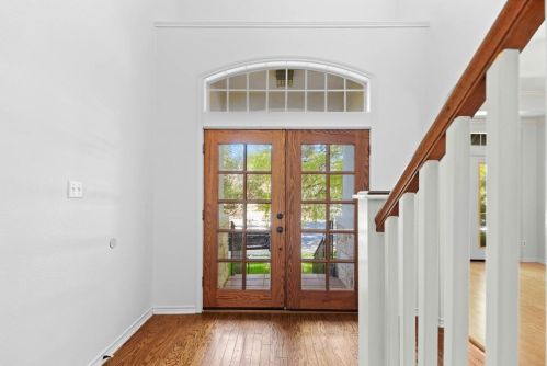 4413 Cross Valley Run, Austin TX  78731-3682 exterior