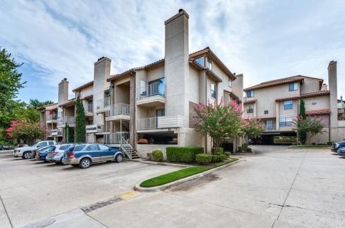 4777 Cedar Springs Rd, Dallas TX  75219-6144 exterior