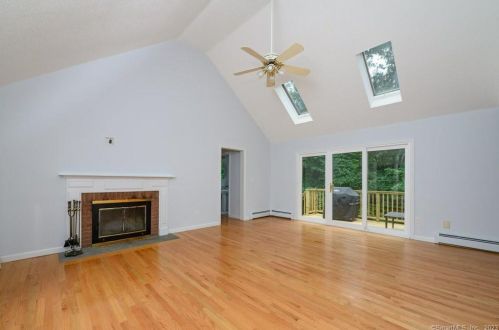 88 Beech Tree Rdg, Deep River CT 06419-2424 exterior