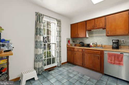 1812 Tufa Ter, Silver Spring MD 20904-5352 exterior