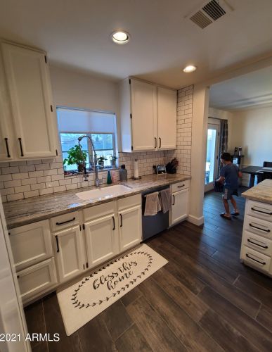 2943 16 Ave, Phoenix AZ 85021-4304 exterior