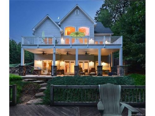 978 Island Creek Dr, Uwharie, NC 27371