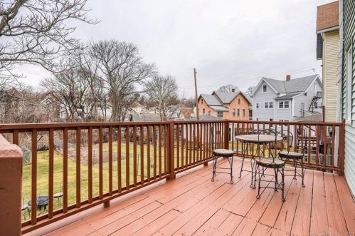 293 Gln St, New Britain CT 06051-3060 exterior