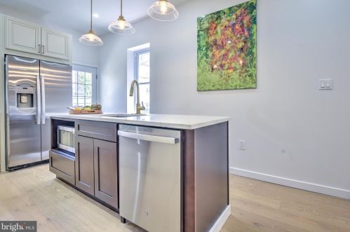 1107 52 St, Philadelphia PA 19143-4217 exterior