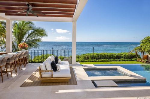 213 Kaalawai Pl, Honolulu HI 96816-4435 exterior