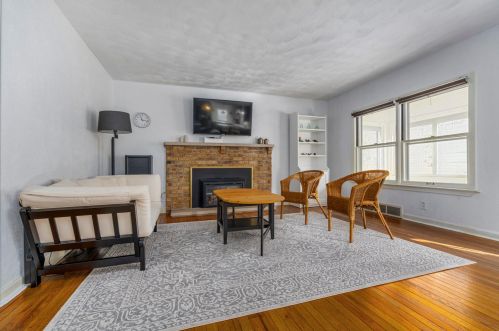 2318 Frederick Ave, Kalamazoo MI  49008-1625 exterior