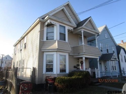 348 Duane Ave, Schenectady NY  12307-1622 exterior