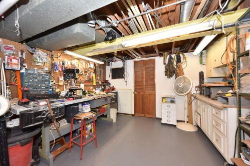 2380 Marne Ave, Milwaukee WI 53209-4370 exterior