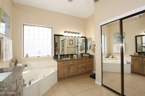 36711 16 St, Phoenix AZ 85086-9393 exterior