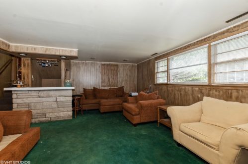 12256 Harvard Ave, Chicago IL 60628-6509 exterior