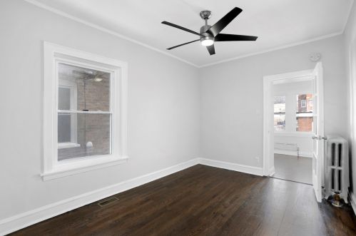 7259 Michigan Ave, Chicago IL 60637-4502 exterior