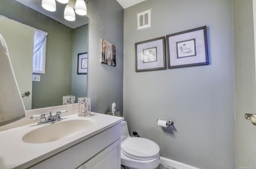 176 Highland Ave, Middletown NY exterior