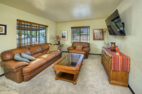 1301 Lee St, Tucson AZ  85719-7153 exterior