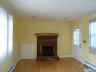 3 Mckee Dr, Concord NH  03301-7419 exterior