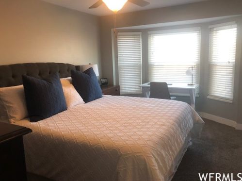 11118 Hawkwood Dr, Sandy UT 84094-7027 exterior