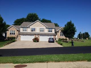 1002 Severson Dr, Madison, WI 53718-6619