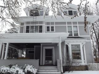 188 Lincoln Ave, Aurora IL  60505-4236 exterior